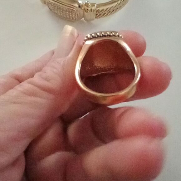 Vintage Goldtone And Rhinestone Hinged Cuff Bracelet And Matching Ring. 8.75 - Picture 9 of 13